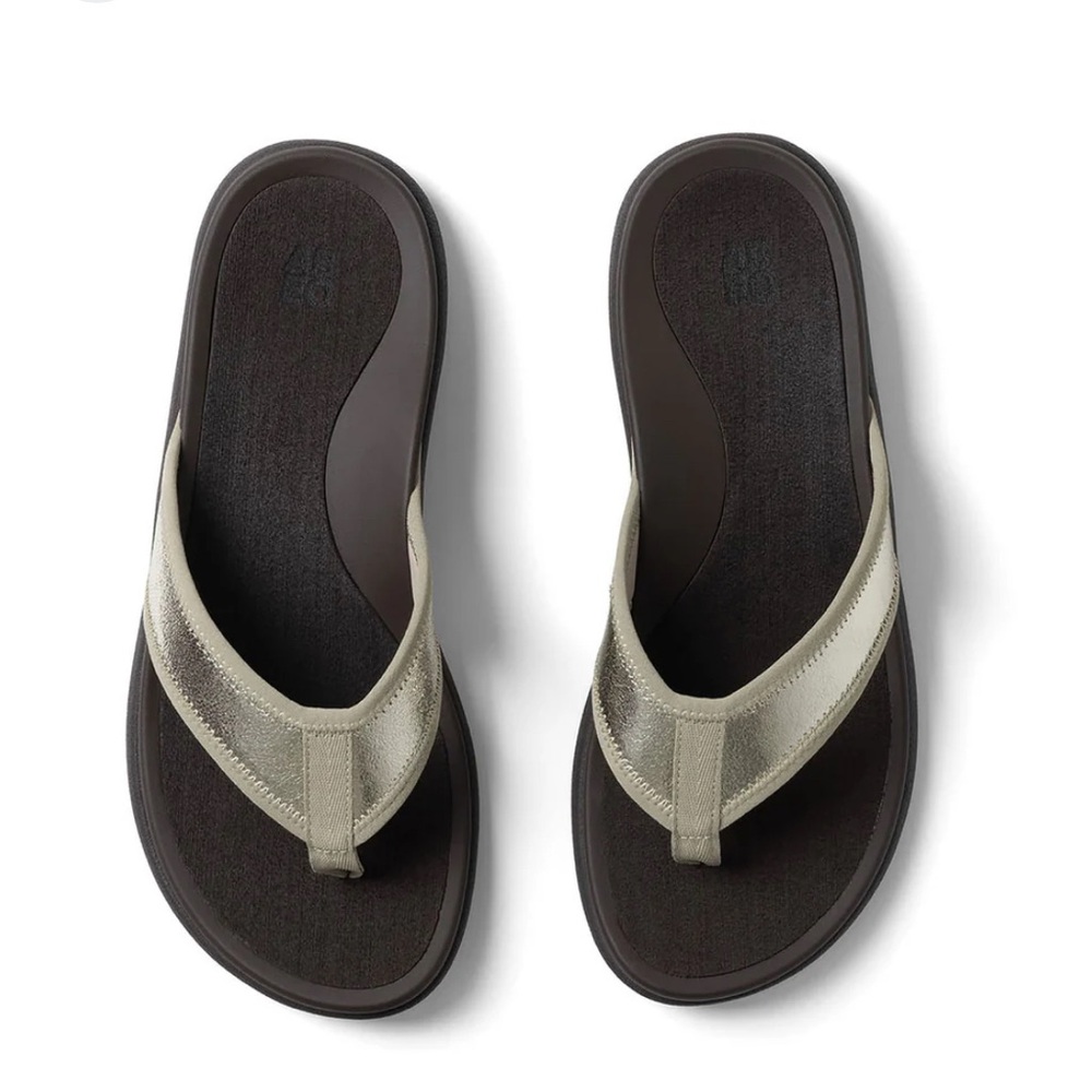 Abeo Women's Tan and Brown Sandals